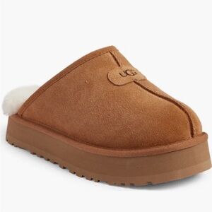 UGG Women's Chestnut Suede Slippers